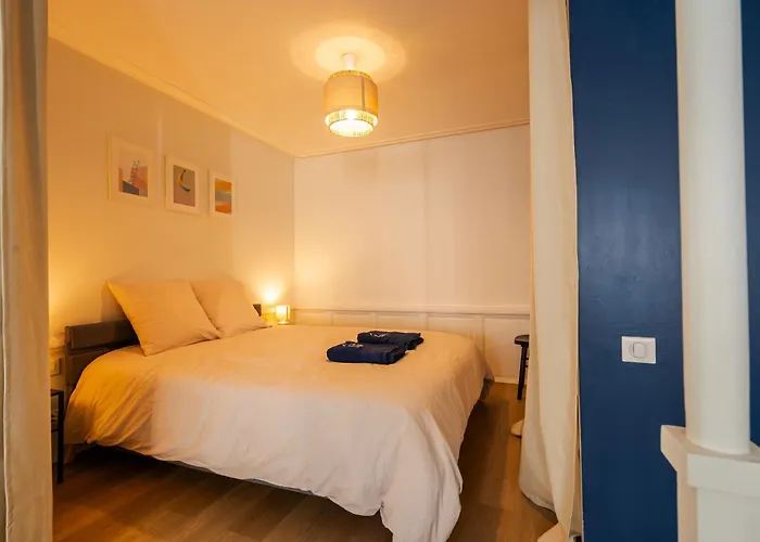 L'extra-bille - Ancien Bar Avec Flipper Atypique *